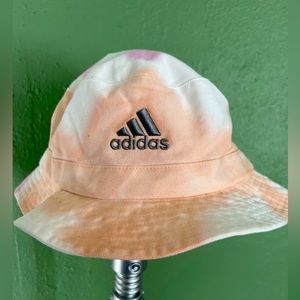 Adidas bucket hat